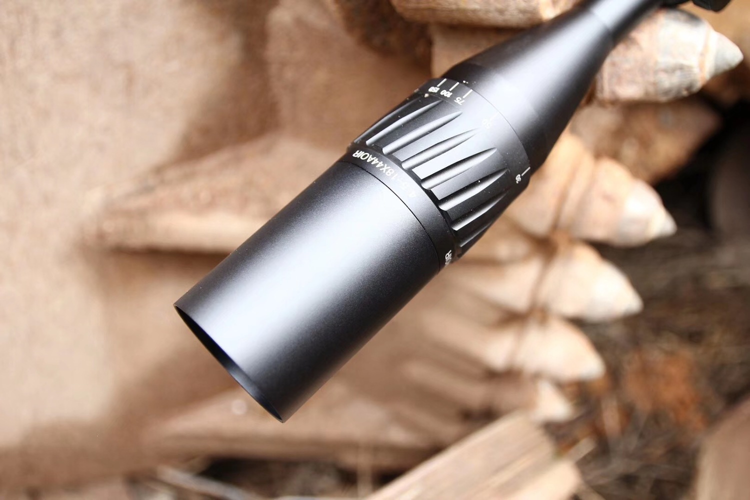 霍克瞄准镜因商标问题 ,出口转内销,剩余几百台,卖完绝版,好货不等人